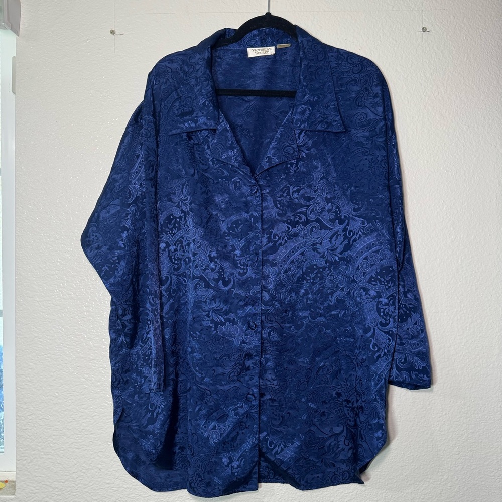 Silk-Look Navy Paisley Button-Up night gown